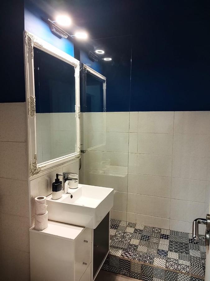 The View1 Apartment Alba Iulia Bagian luar foto
