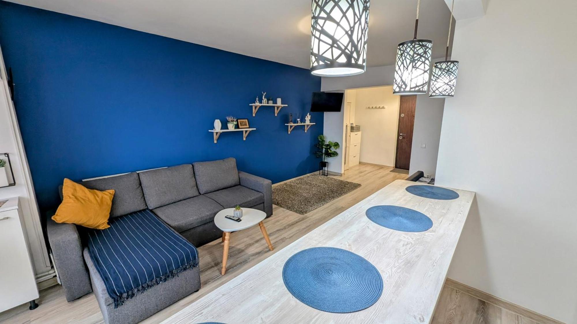 The View1 Apartment Alba Iulia Bagian luar foto
